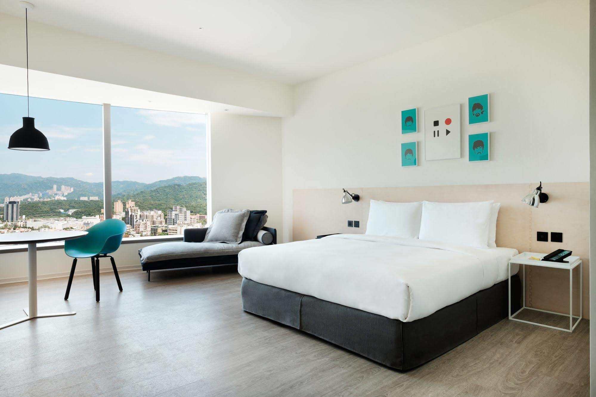 Amba Taipei Songshan Exteriör bild